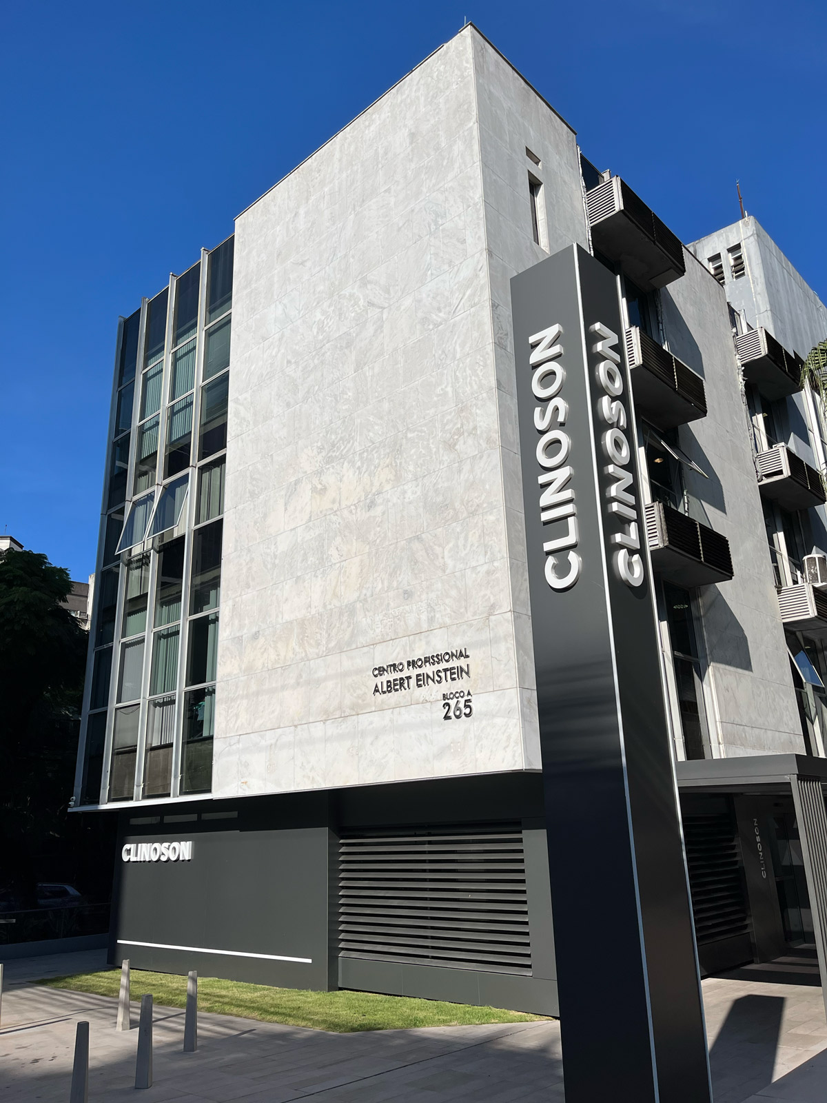 Fachada da Clinoson em Porto Alegre