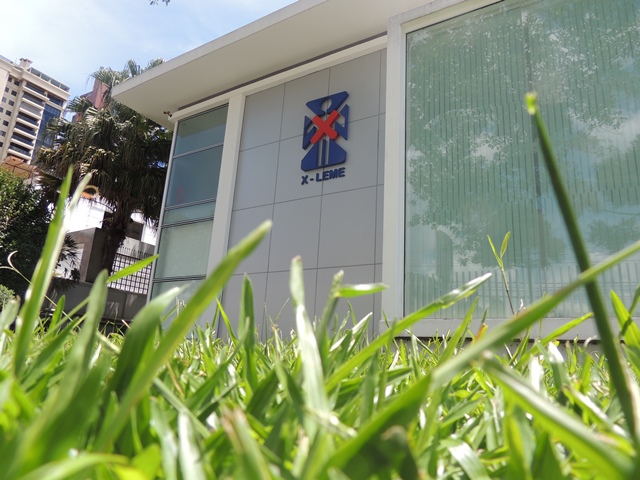 Fachada da X-LEME Diagnóstico por Imagem em Curitiba
